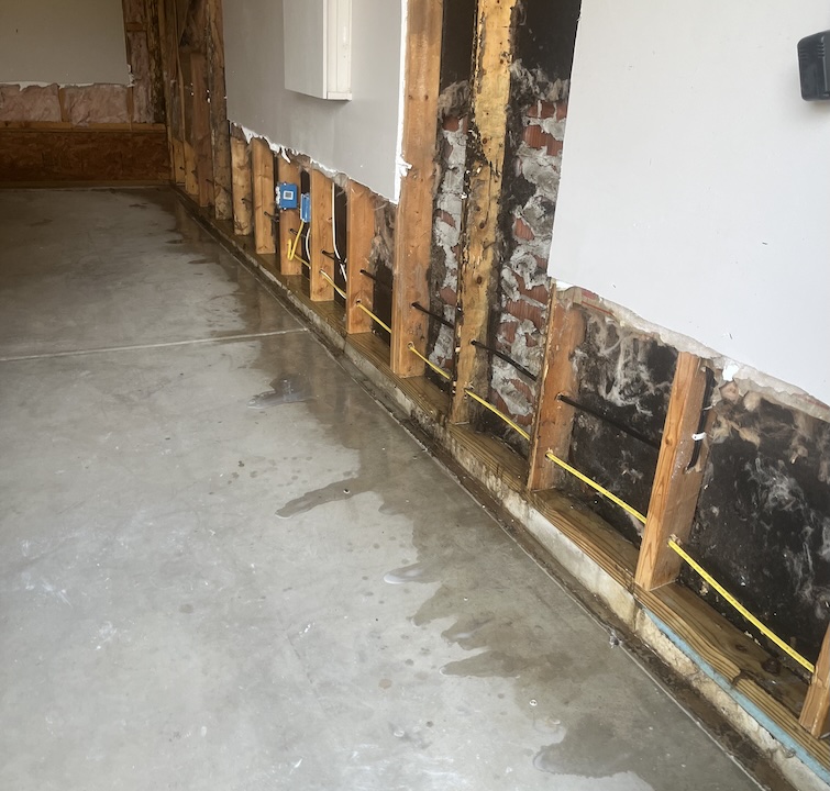 https://yourmoldsolutions.com/wp-content/uploads/2025/11/basement-leak.jpeg?utm_source=chatgpt.com